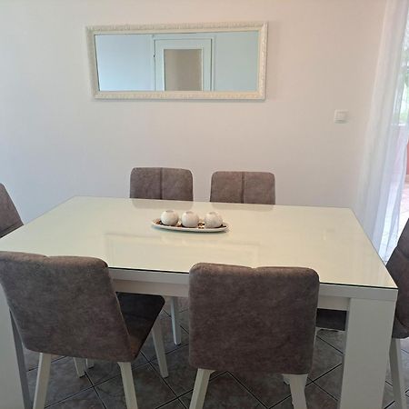 Lifestyle Apartment Подстрана Екстериор снимка