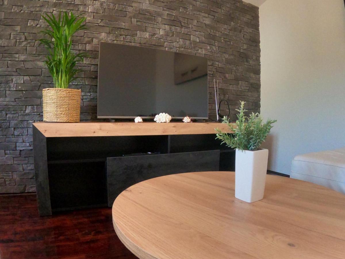 Lifestyle Apartment Подстрана Екстериор снимка