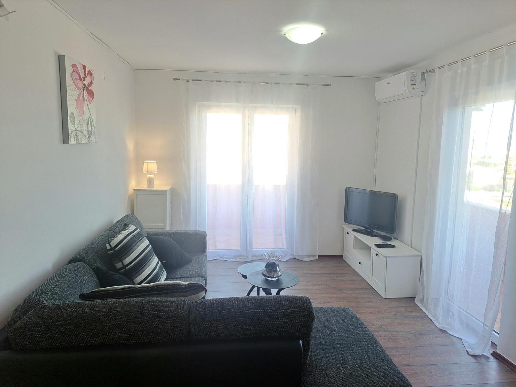 Lifestyle Apartment Подстрана Екстериор снимка